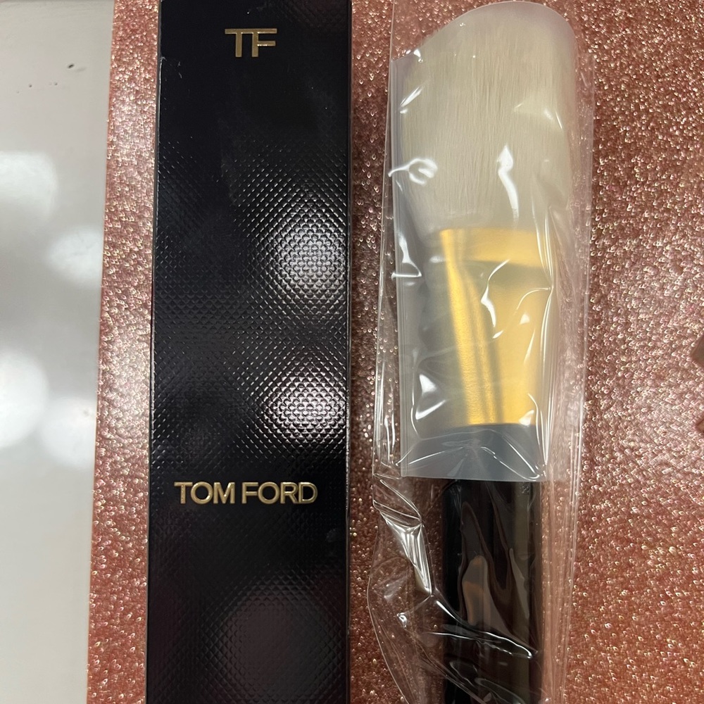 Tom Ford Bronzer Brush 05 DISCONTINUED one